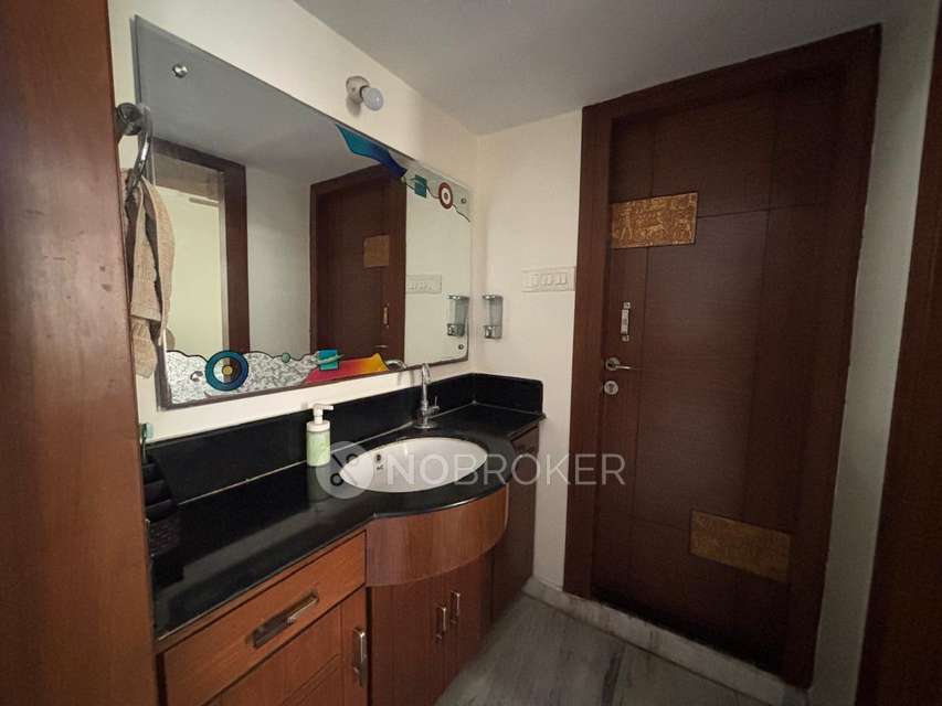 4+ BHK Flat In Ssrinivasam Apartments For Sale  In Bowenpally