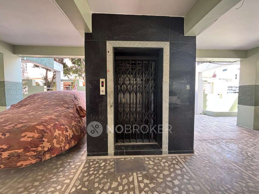 4+ BHK Flat In Ssrinivasam Apartments For Sale  In Bowenpally