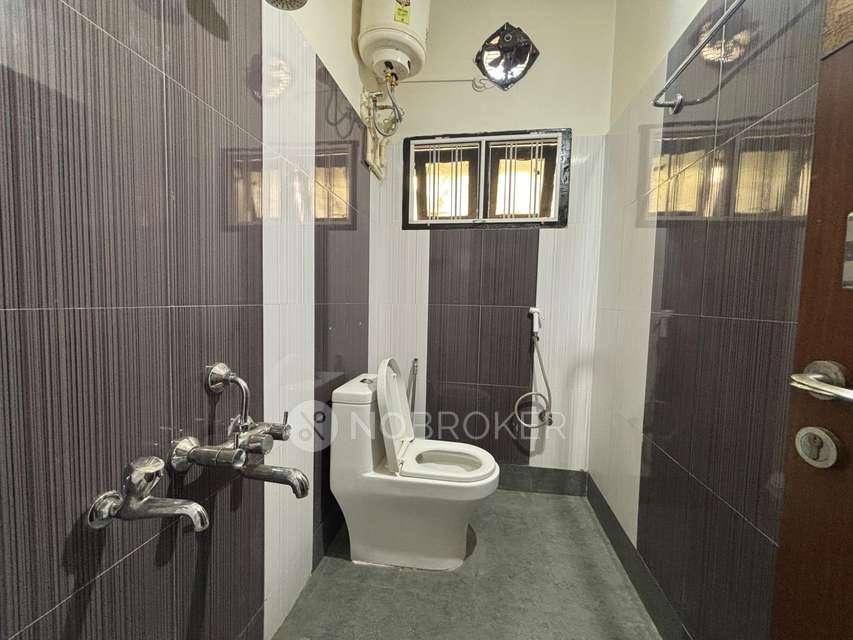 4+ BHK Flat In Ssrinivasam Apartments For Sale  In Bowenpally