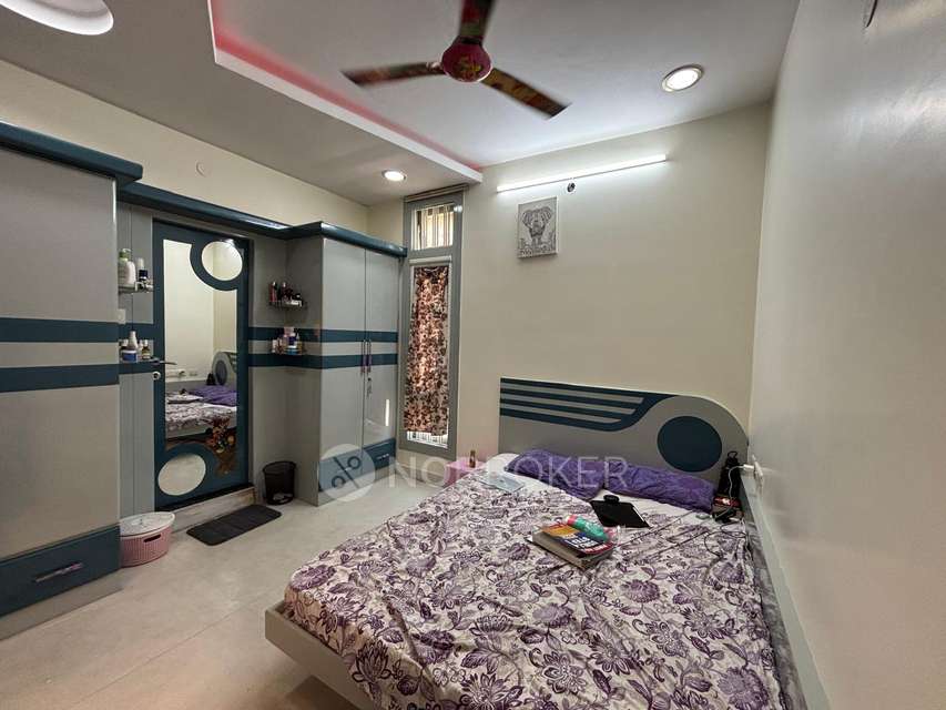 4+ BHK Flat In Ssrinivasam Apartments For Sale  In Bowenpally