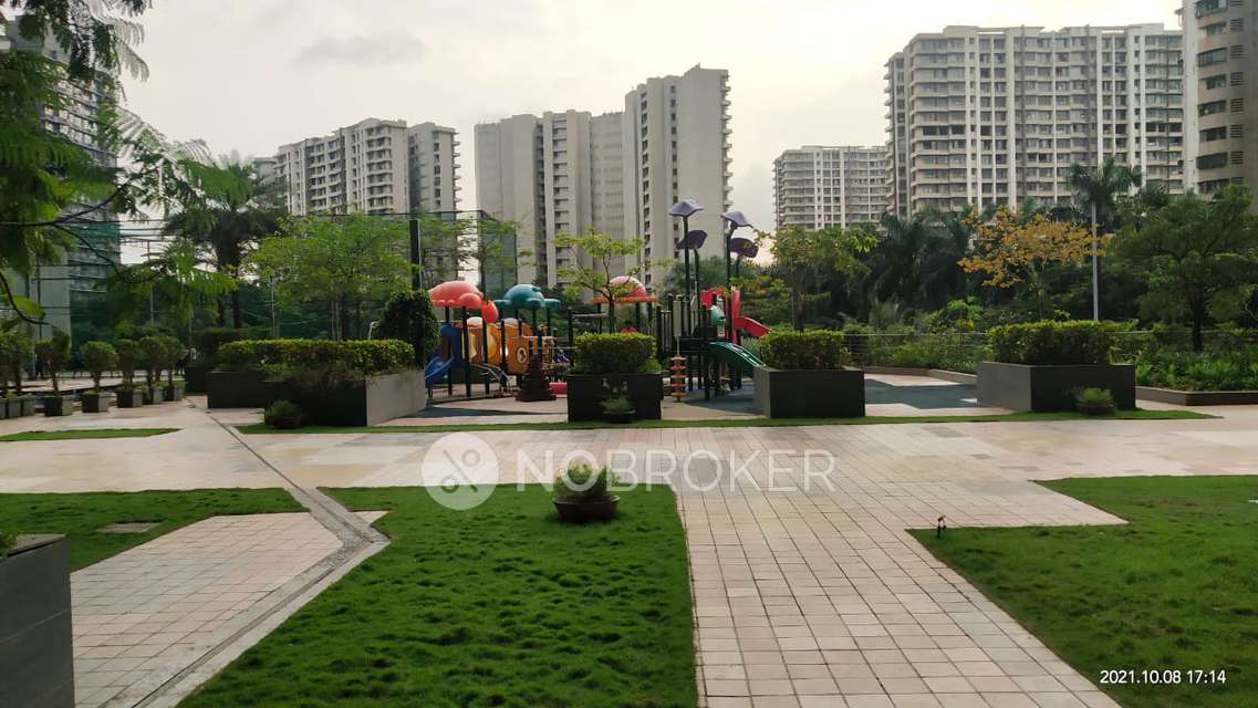1 BHK Flat In Godrej Trees For Sale  In Vikroli East