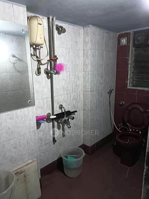 2 BHK Flat In Raj Tower Kandivali For Sale  In Kandivali East