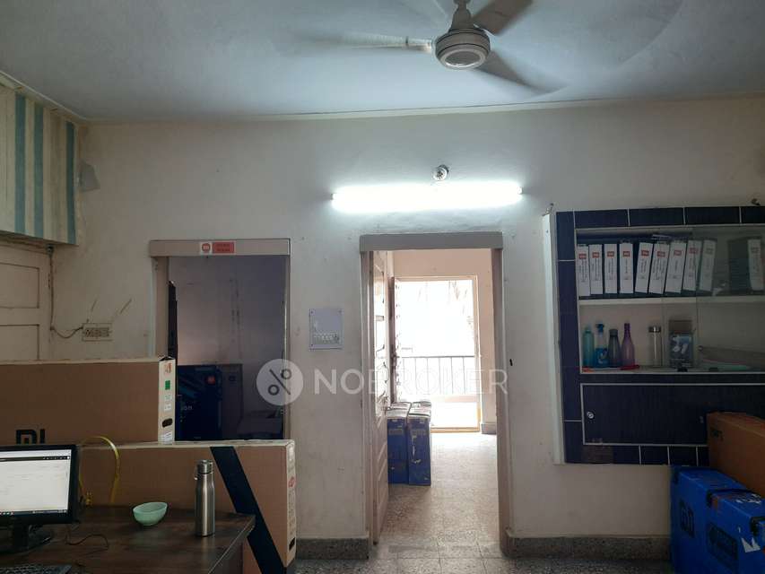 4+ BHK House For Sale  In Nallakunta