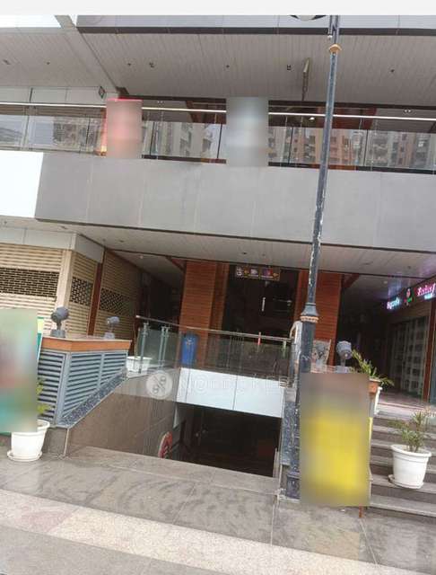 Showroom in Sector 16b, Greater_noida for sale 