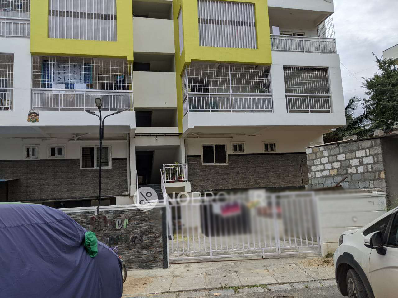 Sm Silver Springs Apartment