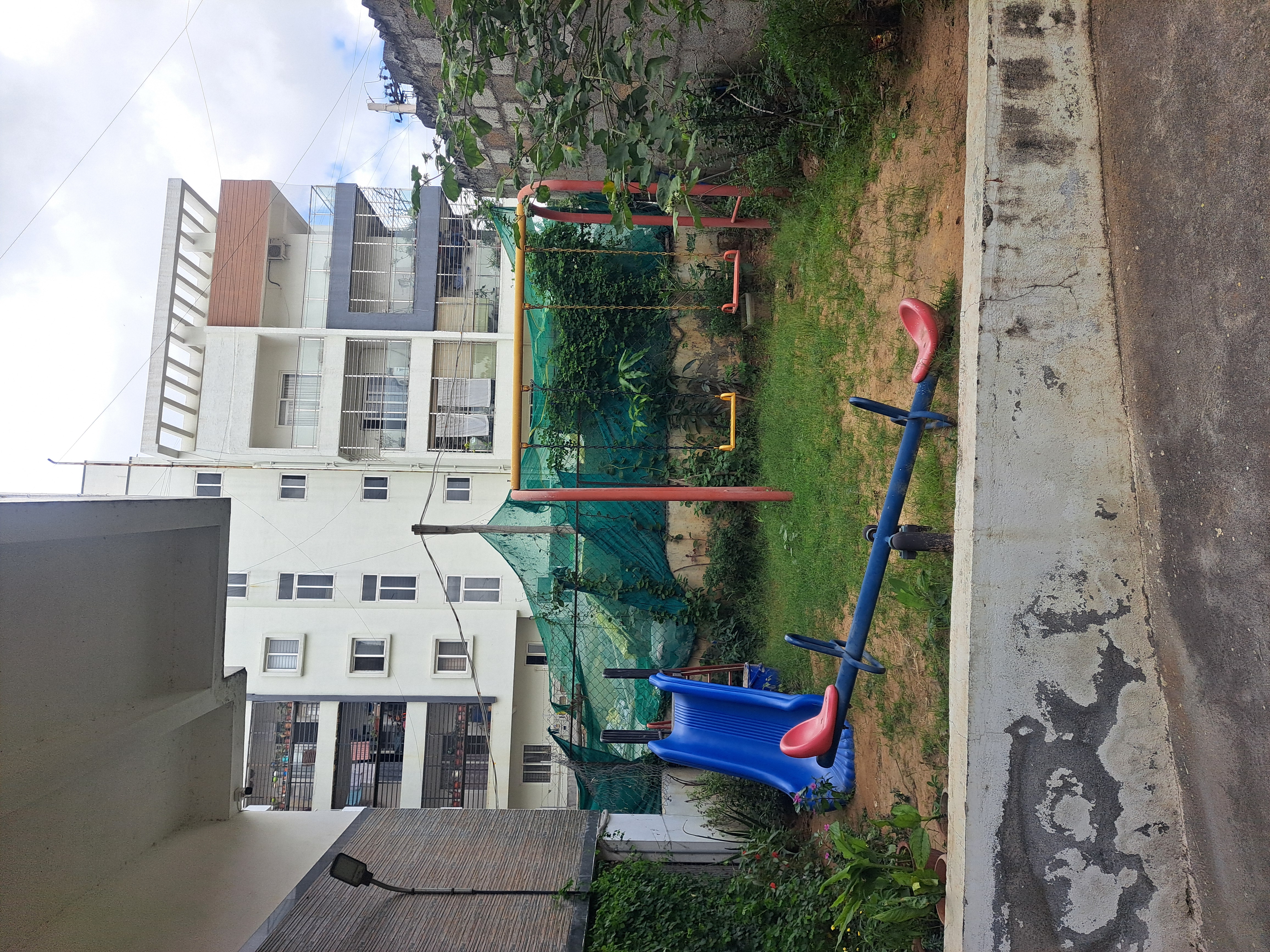 Sm Silver Springs Apartment