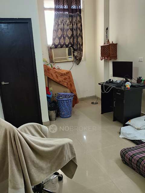 2 BHK Flat In Assotech Windsor Court, Sector-78 For Sale  In Sector-78