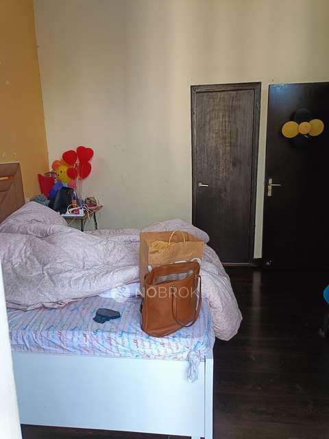 2 BHK Flat In Assotech Windsor Court, Sector-78 For Sale  In Sector-78