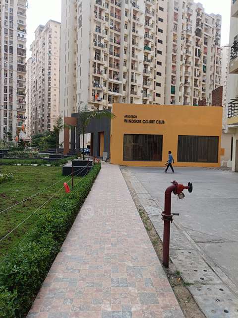 2 BHK Flat In Assotech Windsor Court, Sector-78 For Sale  In Sector-78