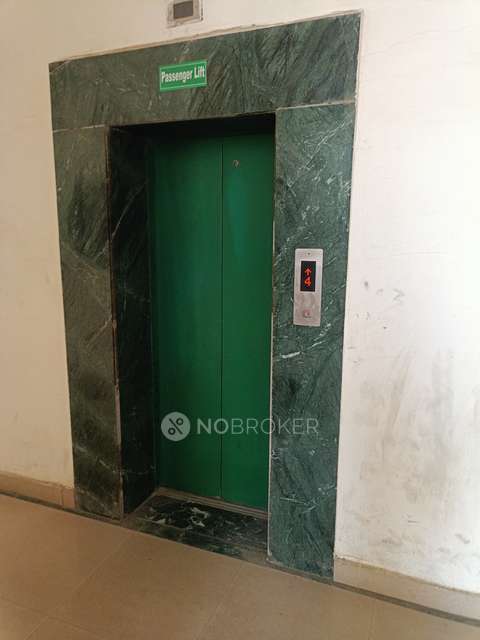 2 BHK Flat In Assotech Windsor Court, Sector-78 For Sale  In Sector-78