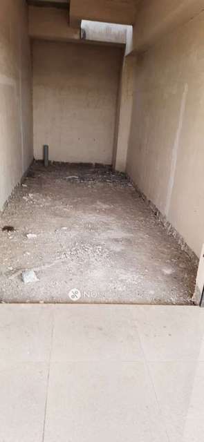 Shop in Wave City, Ghaziabad for sale 