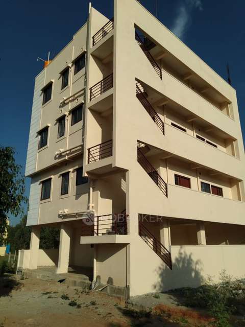 4+ BHK Flat For Sale  In Kachamaranahalli