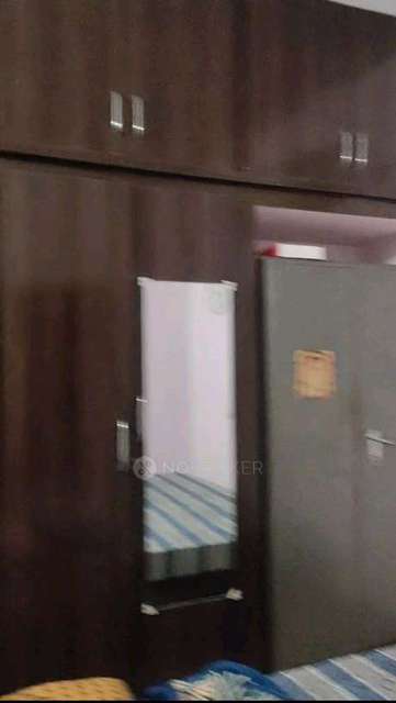 2 BHK Flat In Shri Sai Krupa Nilayam, Gayathri Nagar Allapur For Sale  In Madhapur