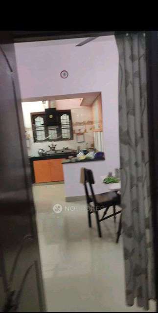 2 BHK Flat In Shri Sai Krupa Nilayam, Gayathri Nagar Allapur For Sale  In Madhapur