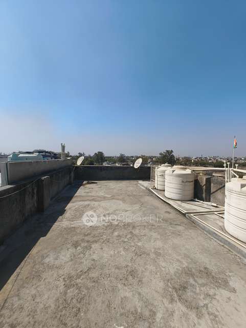 2 BHK Flat In Raksha Enclave Mohan Garden  For Sale  In  Uttam Nagar