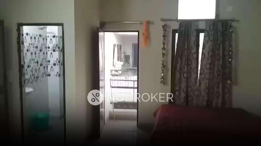 1 RK Flat for Rent  In Rajouri Garden
