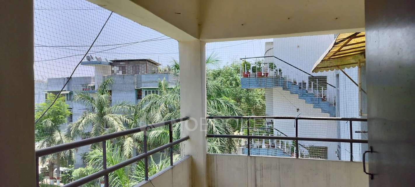 2 BHK Flat In Dda Ad Block For Sale  In Pitampura