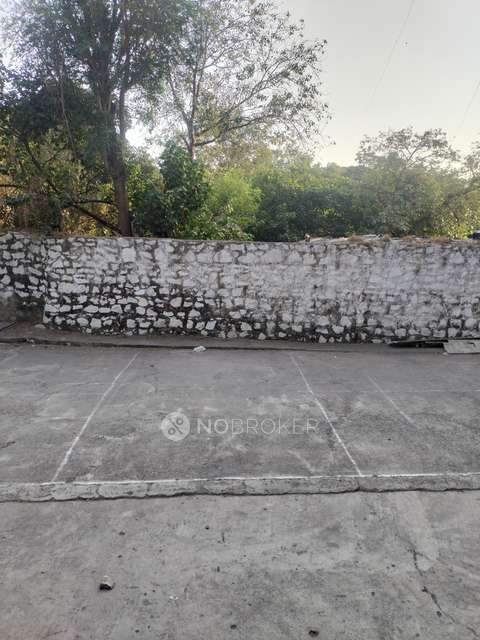 1 BHK Flat In Bindra Classic For Sale  In Andheri East