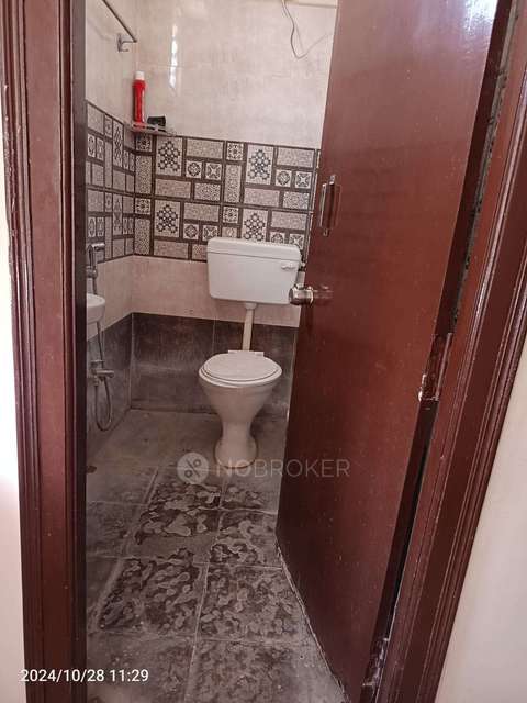 2 BHK Flat In Shiny Jewel Apartment For Sale  In  Kukatpally