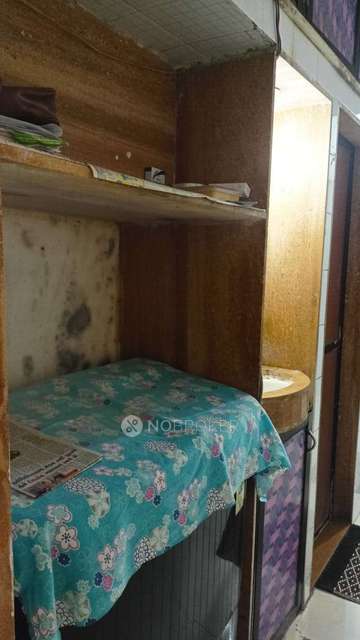 2 BHK Flat In Shree Laxmi Heights , Co-op Hsg Soc Ltd For Sale  In Mira Road East