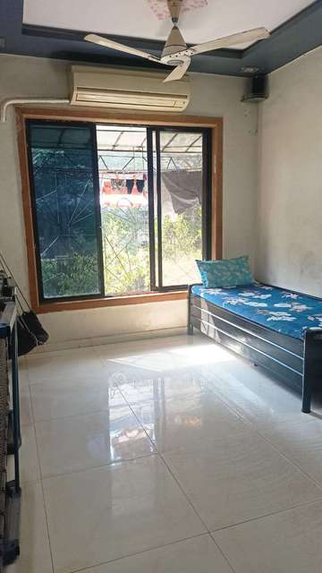 2 BHK Flat In Shree Laxmi Heights , Co-op Hsg Soc Ltd For Sale  In Mira Road East