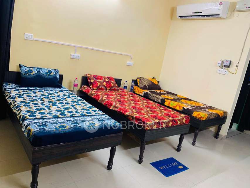 PG for Girls in Dwarka