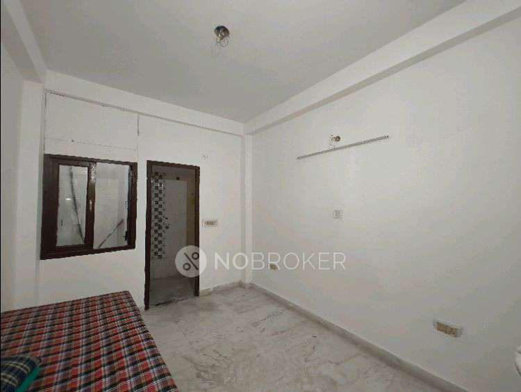 3 BHK Flat In Het Ram Mohalla  for Rent  In G42w+4qx, Ghitorni, New Delhi, Delhi 110070, India