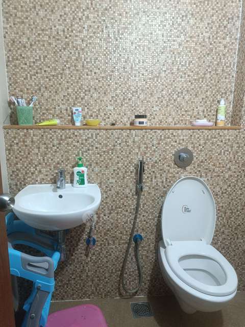 2 BHK Flat In Lakeshore Greens For Sale  In  Dombivli