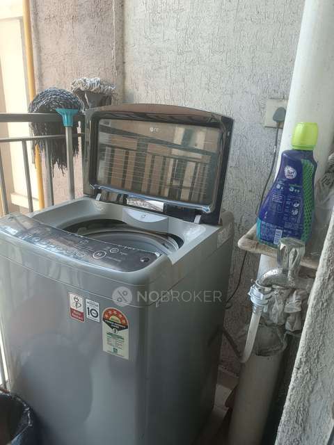 2 BHK Flat In Lakeshore Greens For Sale  In  Dombivli