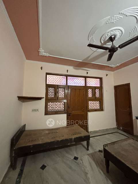 1 RK Flat for Rent  In Sector 45