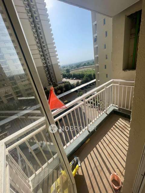 3 BHK Flat In Bptp Spacio For Sale  In Sector 37d