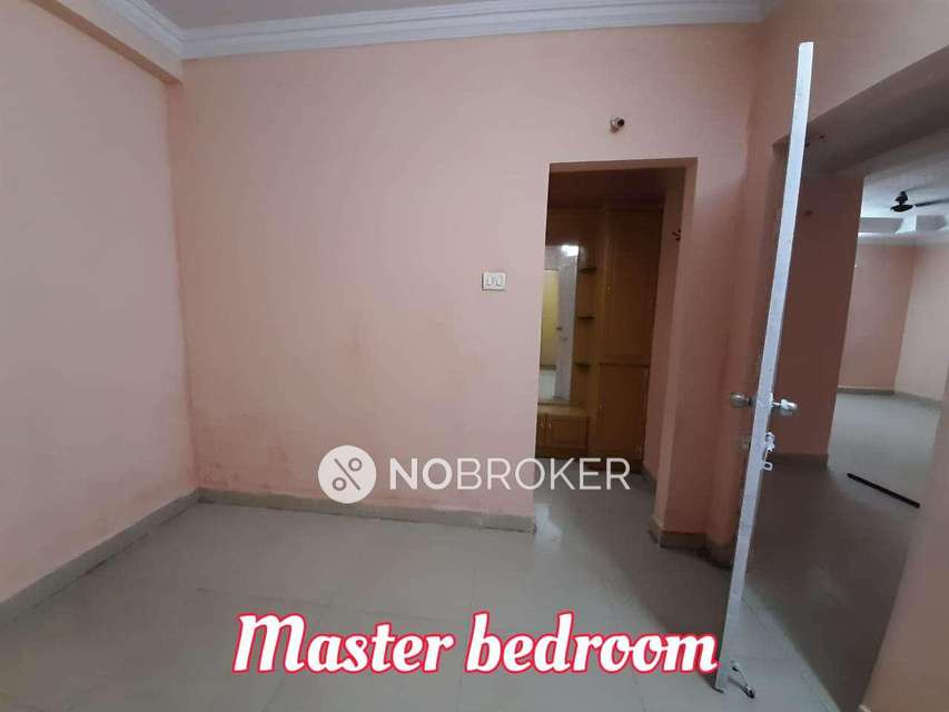 2 BHK Flat In Vv Ganesh Towers For Sale  In Pragathi Nagar