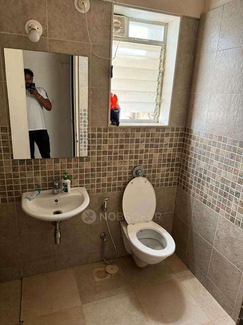 3 BHK Flat In Trendy Tower for Rent  In  Amanora Park Town, Pune