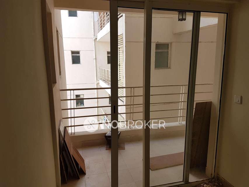 3 BHK Flat In Paras Seasons For Sale  In Sector-168