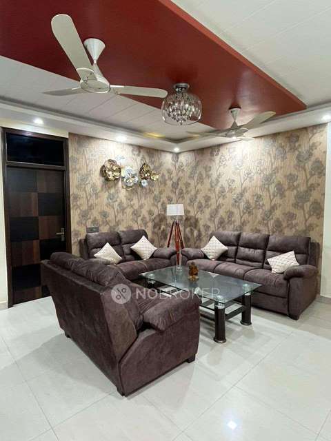 2 BHK Flat In Qutub Green Apartments For Sale  In Mehrauli