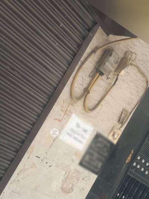 Shop in Mahavir Enclave, Delhi for sale 