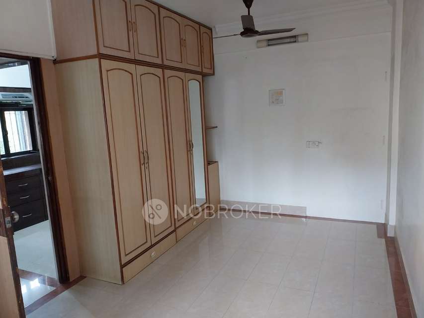 2 BHK Flat In Shriniwas Chs For Sale  In Lic Colony, Borivali West