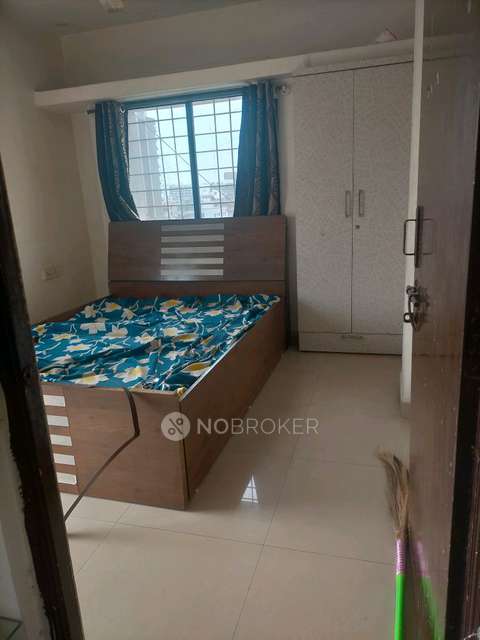 1 BHK Flat In Femal Roommaates  Om Sai Building for Rent  In Dhanori