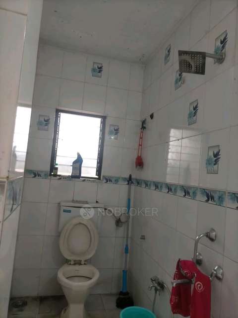 1 BHK Flat In Femal Roommaates  Om Sai Building for Rent  In Dhanori