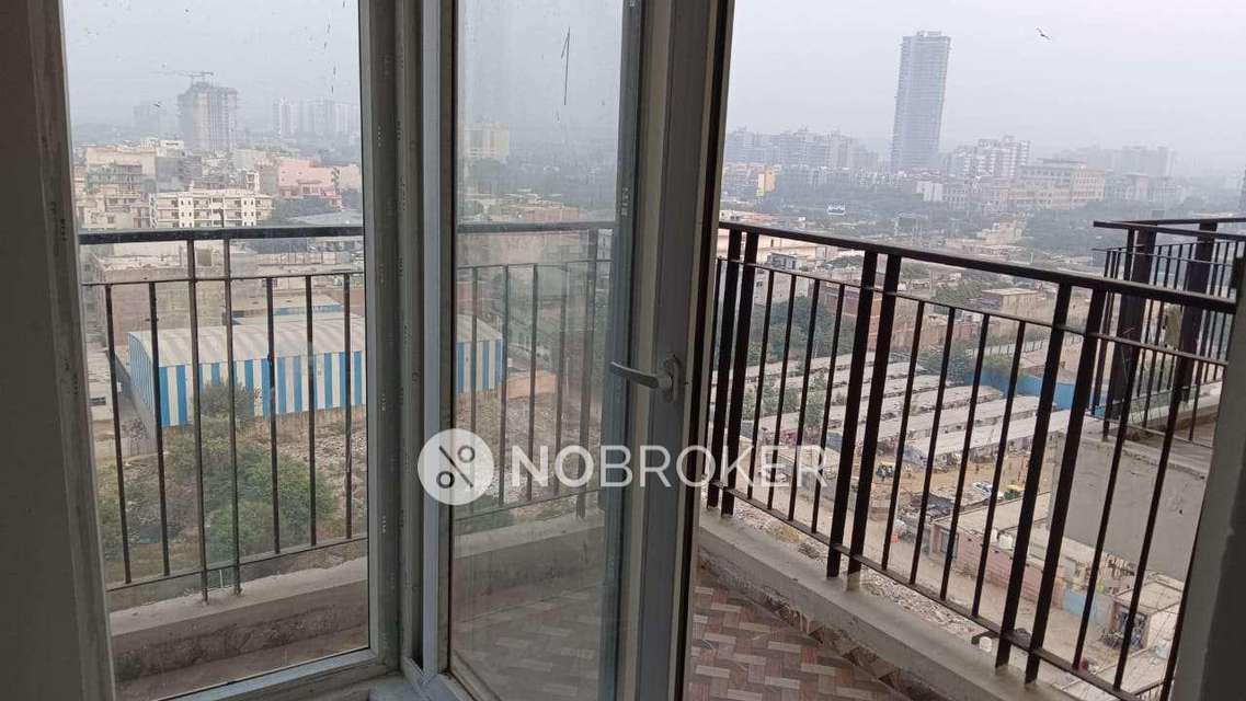 2 BHK Flat In Pivotal Paradise, Sector 62 For Sale  In Sector 62