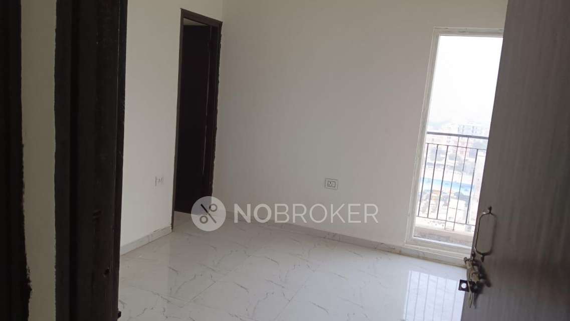 2 BHK Flat In Pivotal Paradise, Sector 62 For Sale  In Sector 62