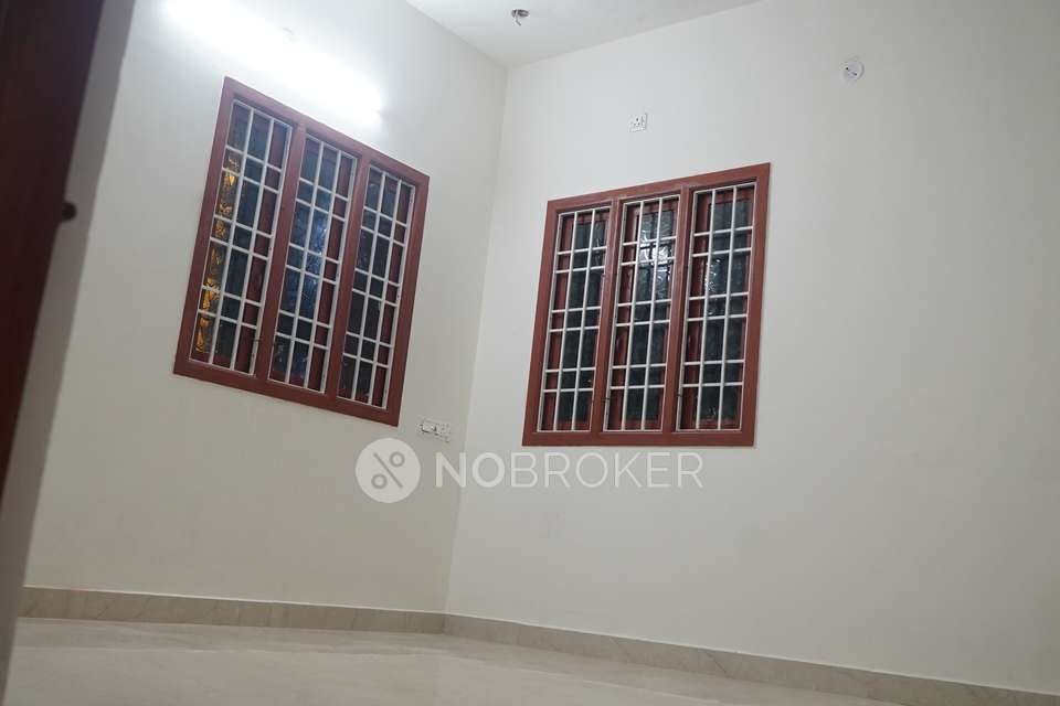 PG for Girls in Korattur