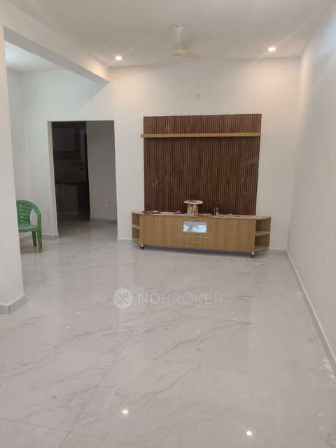 PG for Girls in Korattur