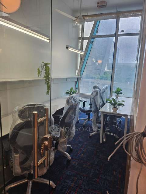 Co-Working  space in Pinnacle Corporate Park, Mumbai for Rent 