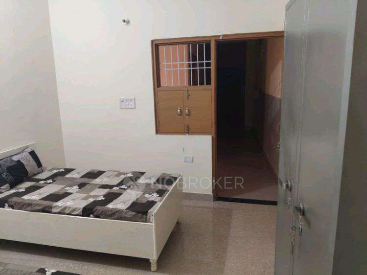 PG for Anyone in J95g+rw3, B Block Rd, Shramik Kunj, Sector 66, Noida, Uttar Pradesh 201309, India