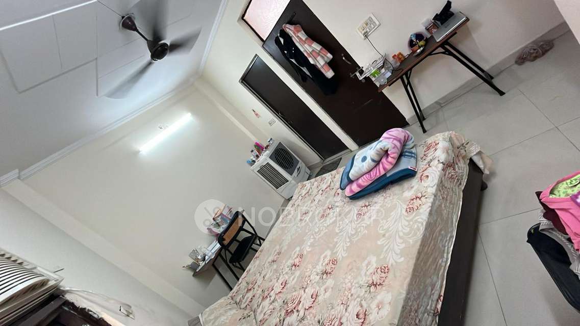 Shared Room for Female In 1 BHK  In Uttam Nagar