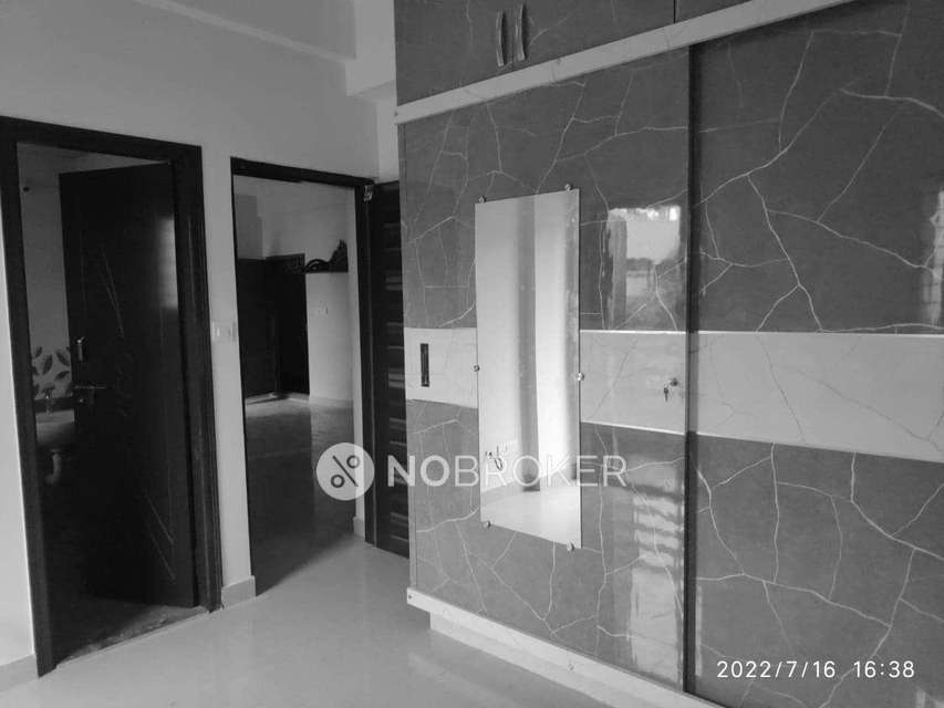 2 BHK Flat In Sri Krishna Shrine Apartment For Sale  In Yelahanka
