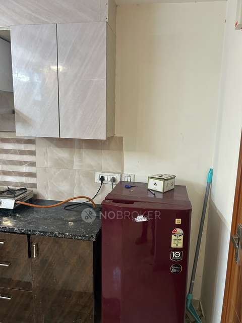 1 BHK Flat In Ashram For Sale  In Khalsa Colony Ashram Delhi