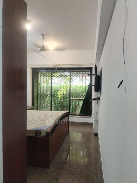 2 BHK Flat In Horizon Building for Rent  In Andheri West