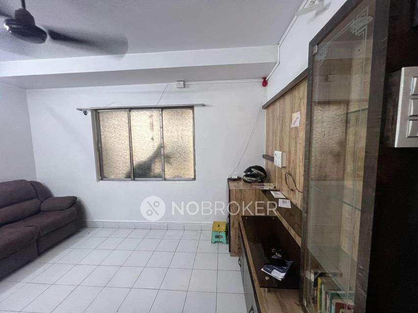 2 BHK Flat In Govardhan Baug Apartment For Sale  In Matunga West